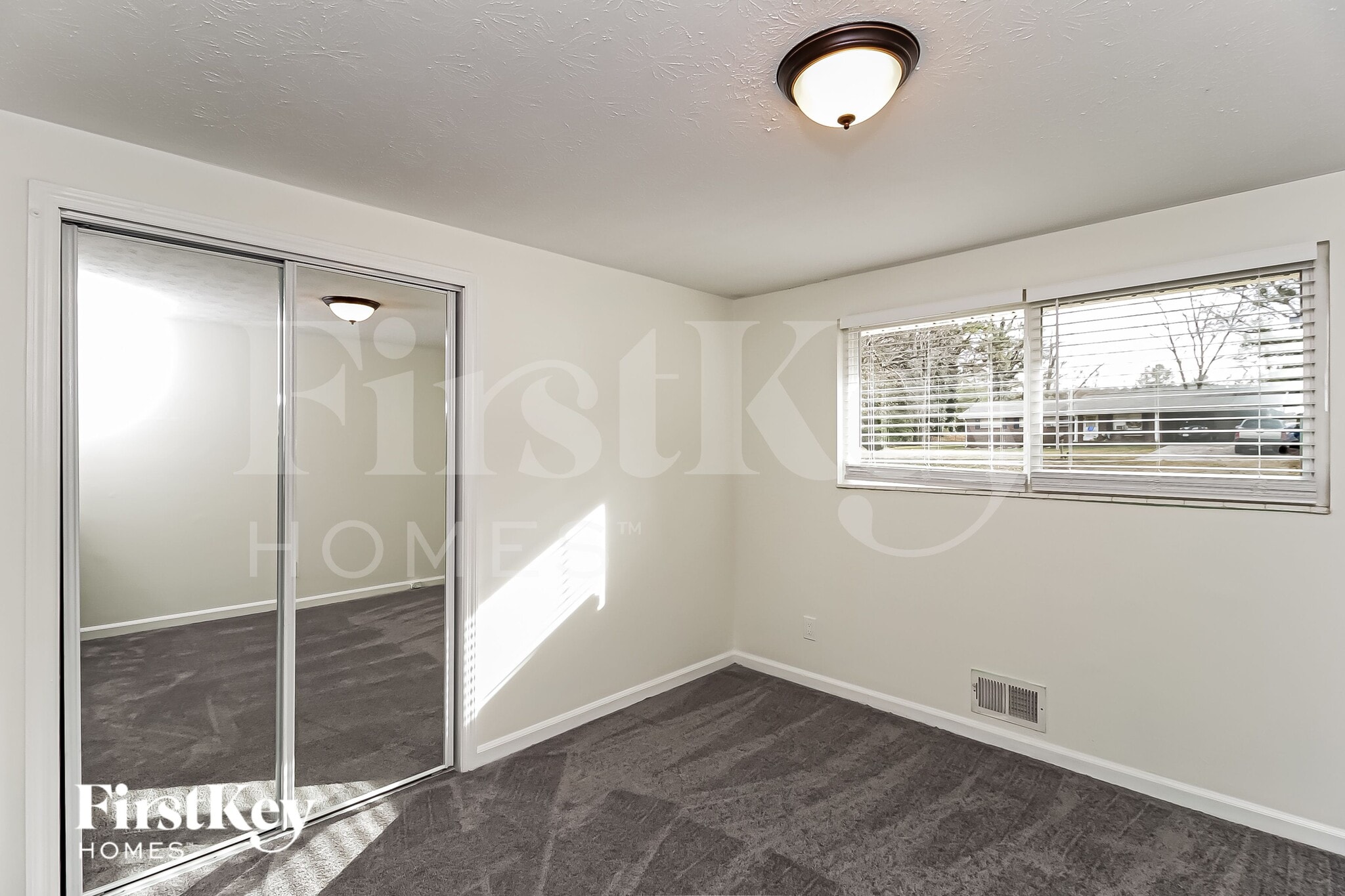 Building Photo - 6356 Pine Frost Dr