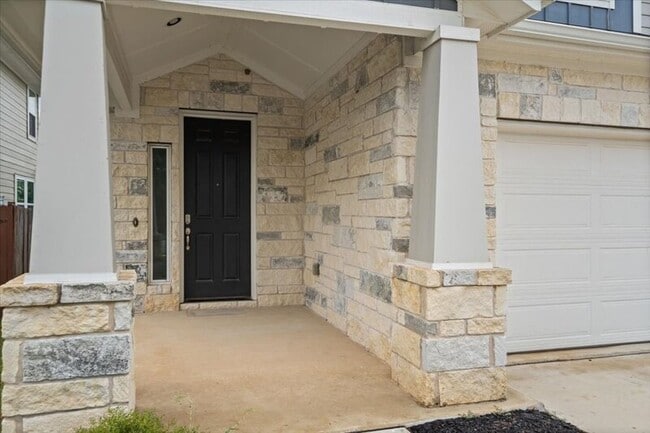 Building Photo - 136 Free Stone Dr