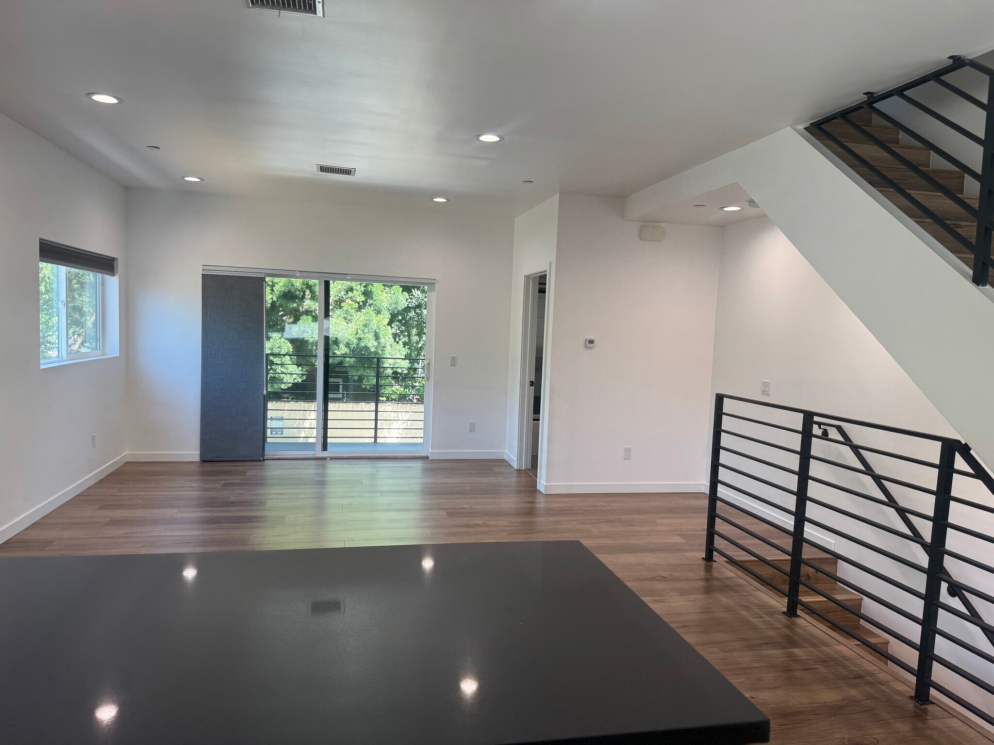 Building Photo - 5638 Woodman Ave