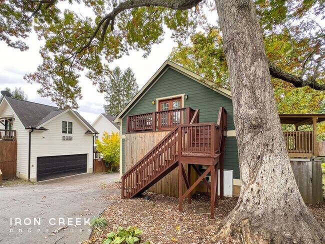 Building Photo - 90 Rumbough Pl