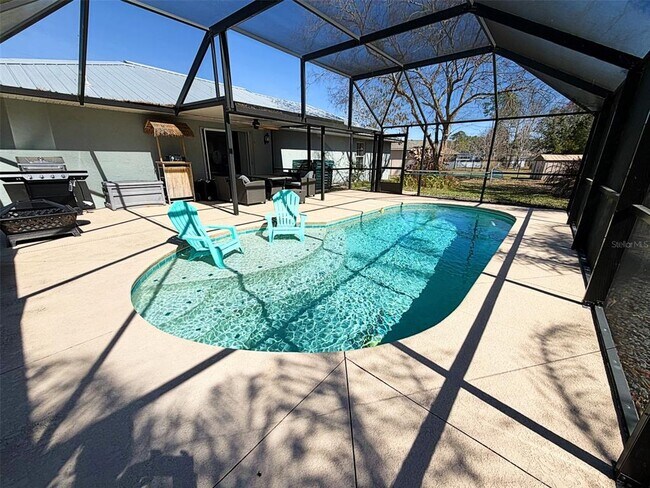 Building Photo - 16 Powder Hill Ln