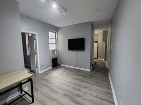 Building Photo - 5616 Hudson Ave