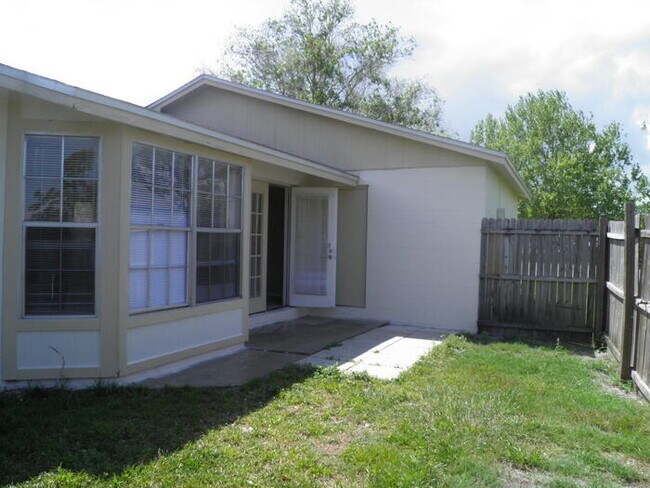 Building Photo - Single Family Home in Kissimmee