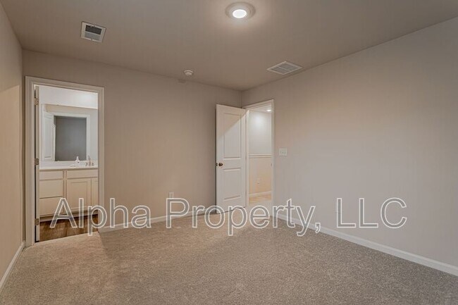 Building Photo - 215 Eagle Watch Wy