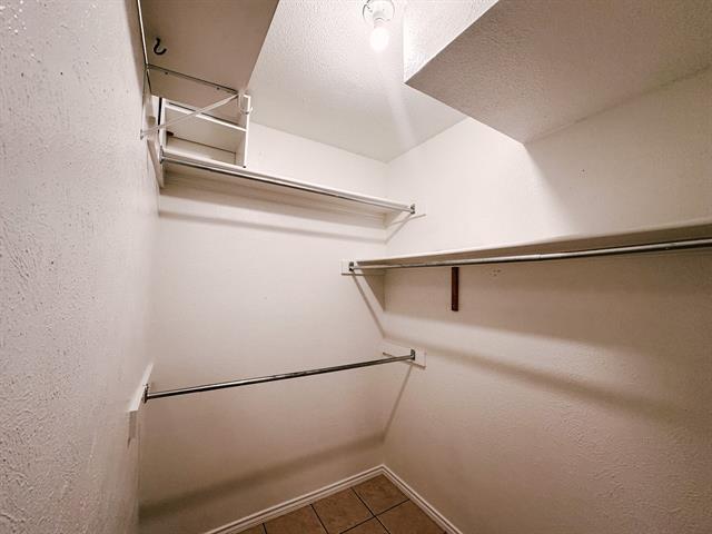 Building Photo - 4221 Spring Meadow Ln