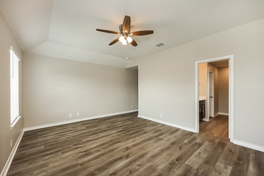 Building Photo - 12023 Fire Opal