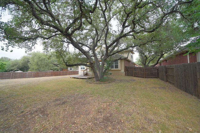 Building Photo - Beautiful Home Now Available in the Covete...