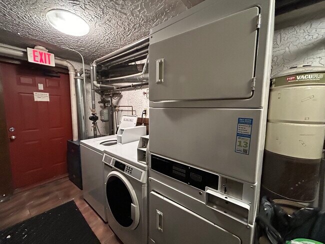 Building Photo - 75 Winthrop St