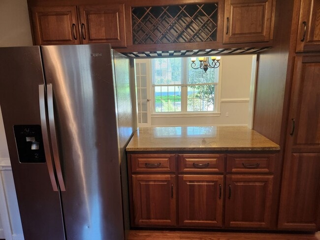 Building Photo - Chesterfield-Chester Area- Convenient to F...