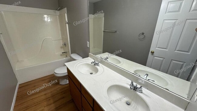 Building Photo - 105 Olivia Dr