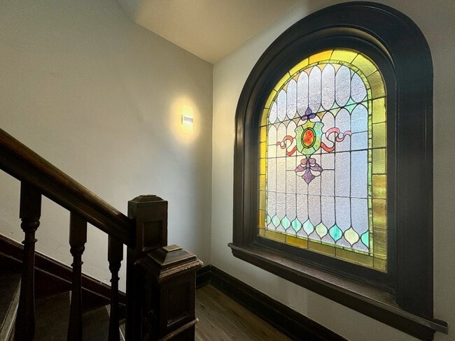 Building Photo - 301 W McMillan St