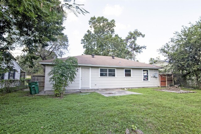 Building Photo - 7244 Rhobell St