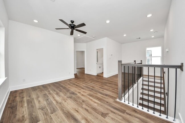 Building Photo - 765 Marjorie St