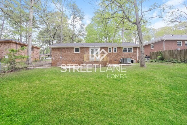 Building Photo - Charming 3 Bedroom in Columbia!
