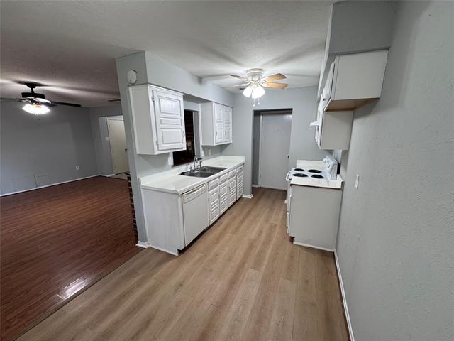 Building Photo - 513 Southlake Dr