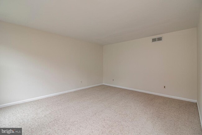 Building Photo - 620 Timber Wood Blvd