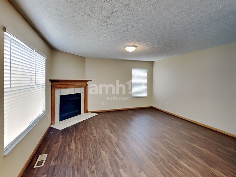 Building Photo - 5734 Cedar Lawn Dr