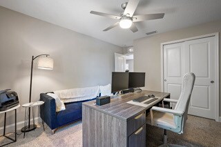 Building Photo - Like New Townhome in Heritage Oaks!