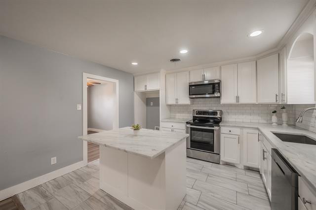 Building Photo - 3612 Dawn Dr