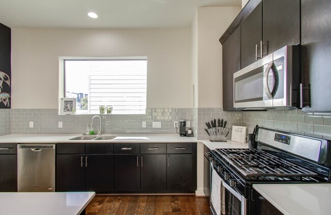 Building Photo - 509 Gregg St