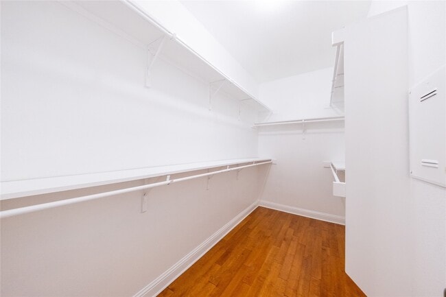 Building Photo - 1067 Valley Vista Dr