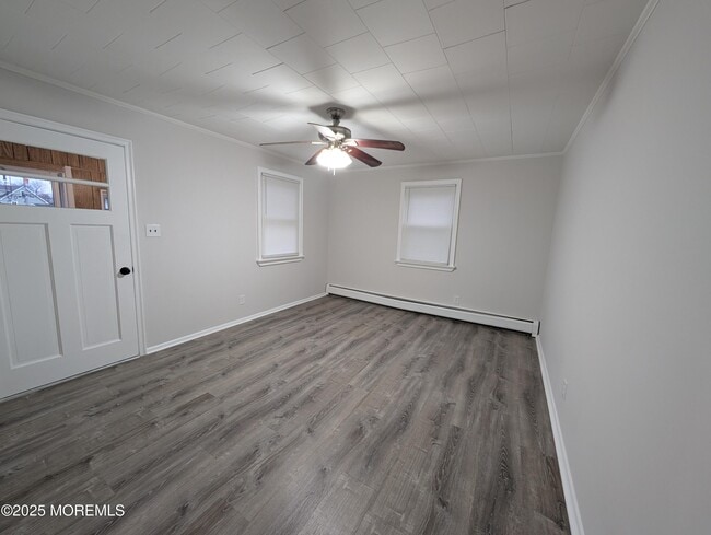 Building Photo - 21 Campview Ave