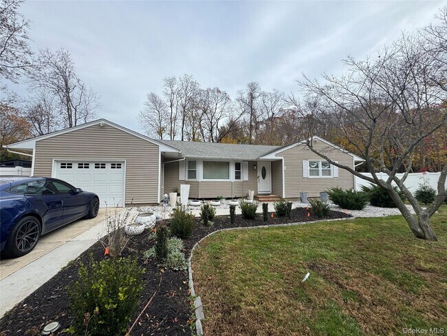 Building Photo - 509 E Broadway