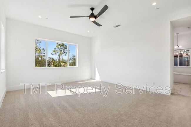 Building Photo - 1007 Bridger Dr