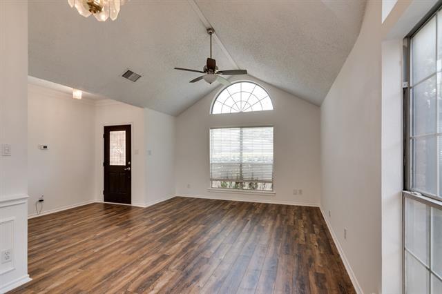 Building Photo - 319 Kessler Dr