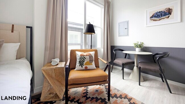 Building Photo - 3024-3024 Zuni St