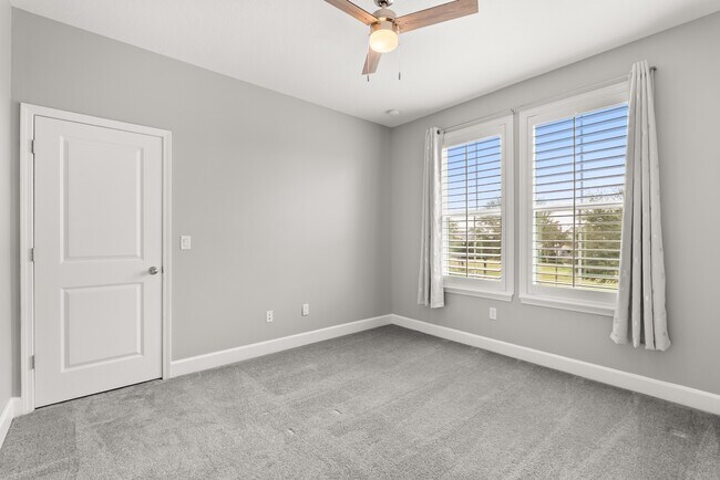 Building Photo - 6875 Arnoldson St