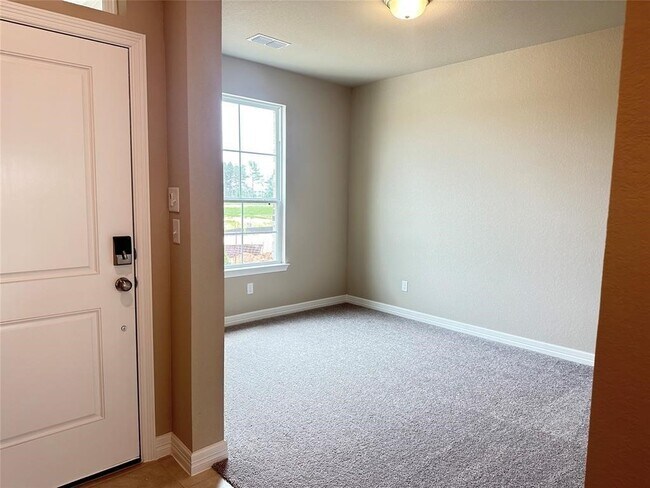 Building Photo - 7239 Grand Mason Dr