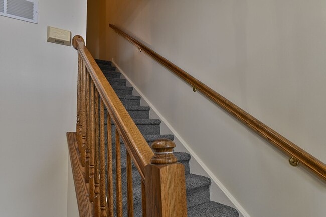 Building Photo - 3 Bedroom Single Family in Midtown with Pa...