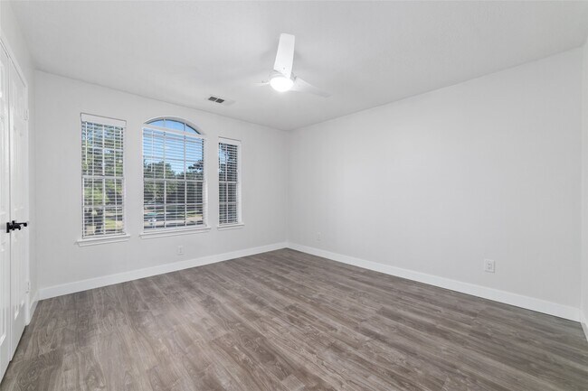 Building Photo - 20415 Longspring Dr