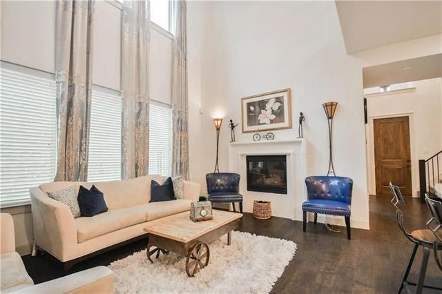 Building Photo - 1402 French Violet Wy