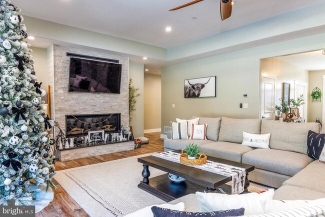 Building Photo - 23296 Wilder Way