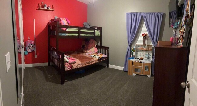 Building Photo - 148 Crab Apple Ave