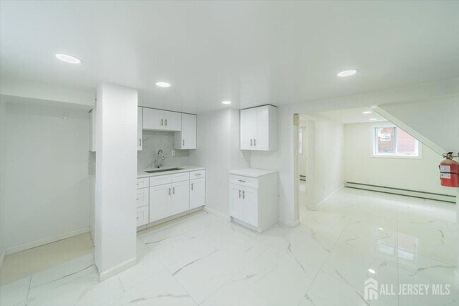 Building Photo - 54 Bergen St