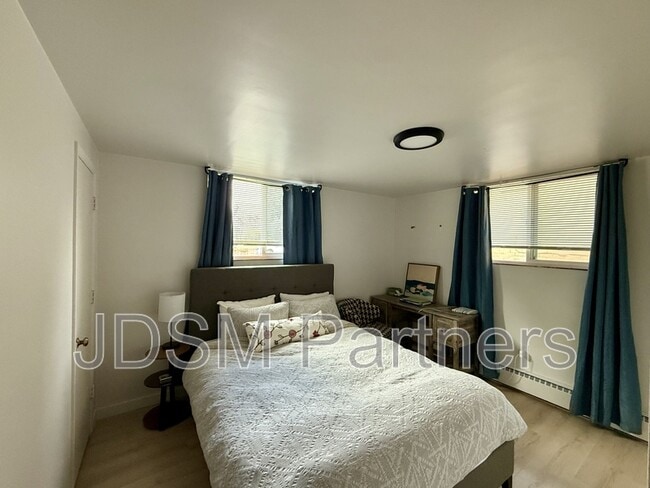 Building Photo - 1046 Harrison St