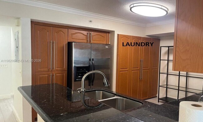 Building Photo - 150 NW 96th Ave