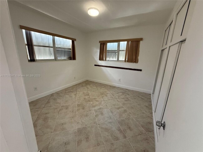 Building Photo - 7720 Byron Ave