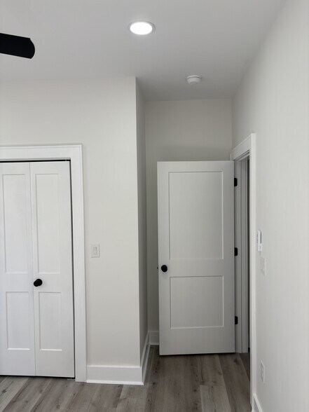 Building Photo - 312 Lafrance Rd