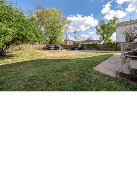 Building Photo - 106 Delmont Dr