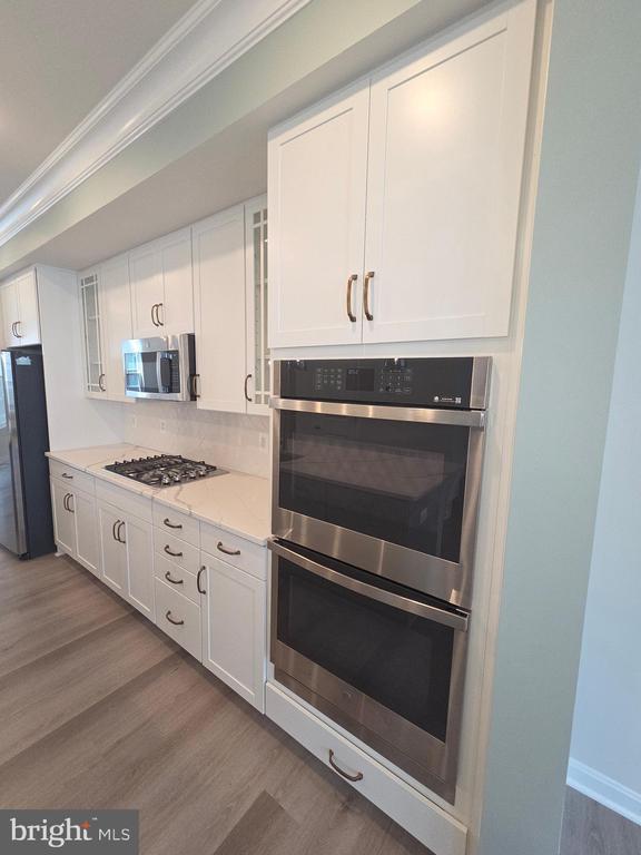 Building Photo - 2558 Hopton Ln