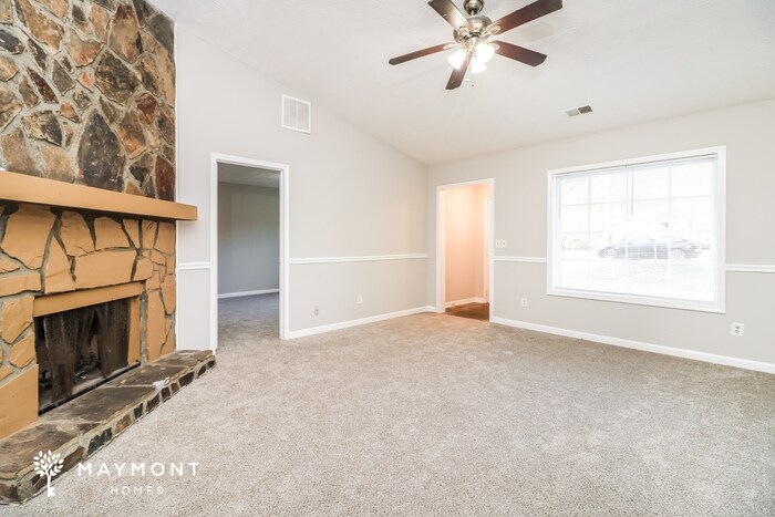 Building Photo - 2995 Valley View Cir