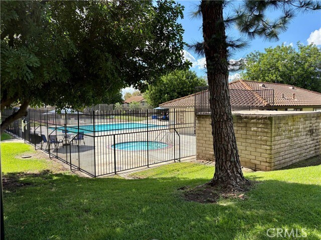 Building Photo - 9405 Mesa Verde Dr