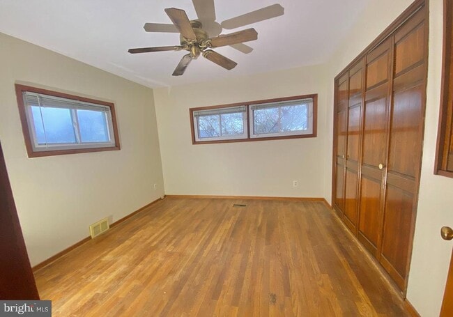 Building Photo - 19 Merriman Rd