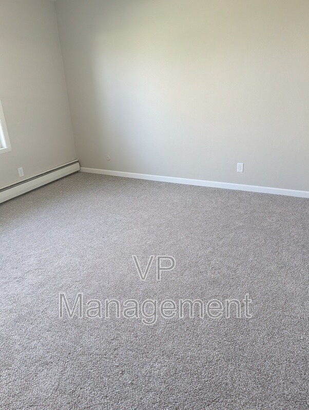 Building Photo - 2609 Diehn Ave