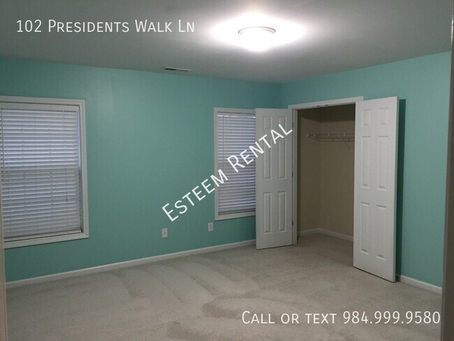 Building Photo - 102 Presidents Walk Ln