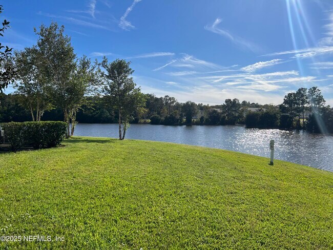 Building Photo - 4908 Key Lime Dr